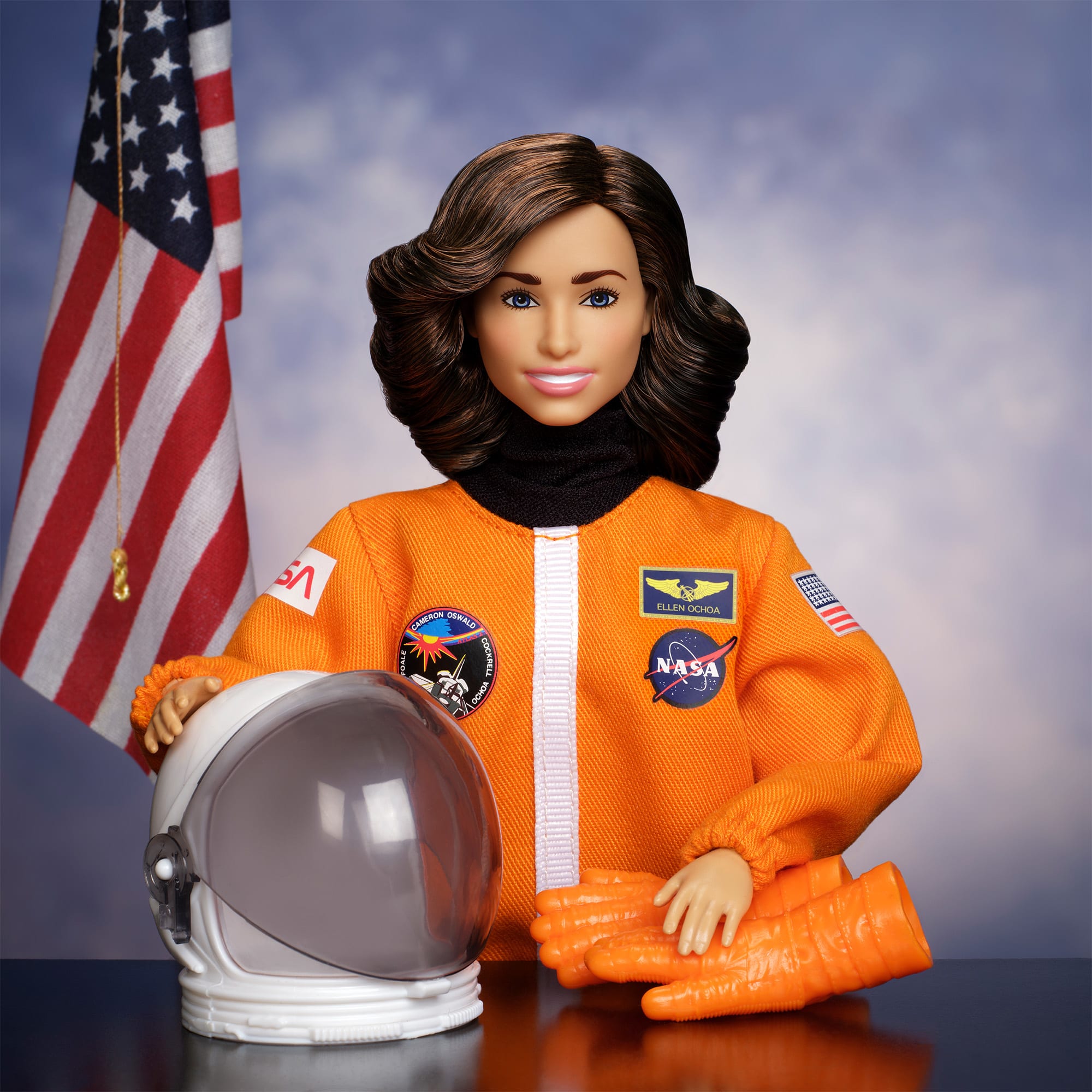 Barbie Inspiring Women Ellen Ochoa Doll - Image 4