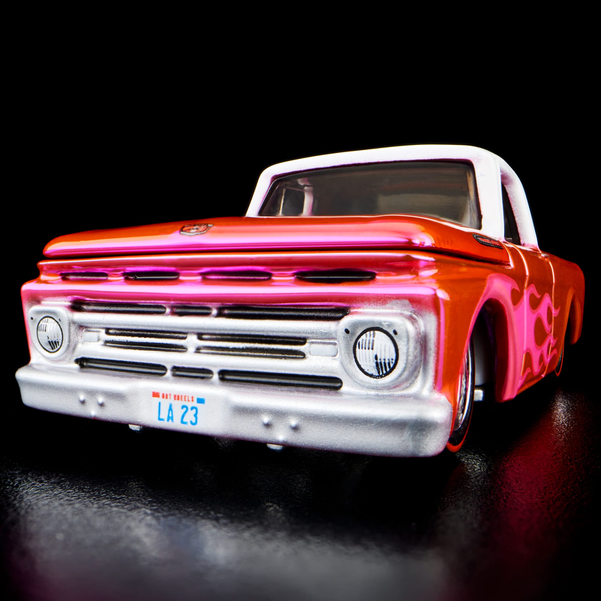 Hot Wheels RLC Exclusive Pink Edition 1962 Ford F100 - Image 19