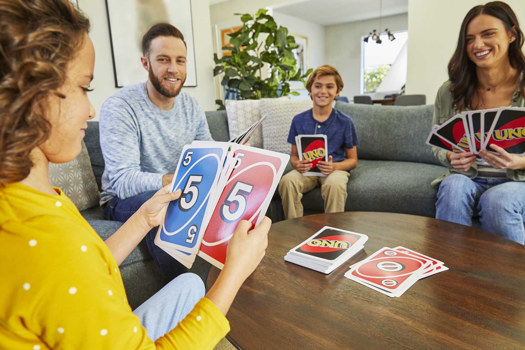 UNO Giant Sized Card Game. Game For Family Night. 108 Oversized Cards - Image 2