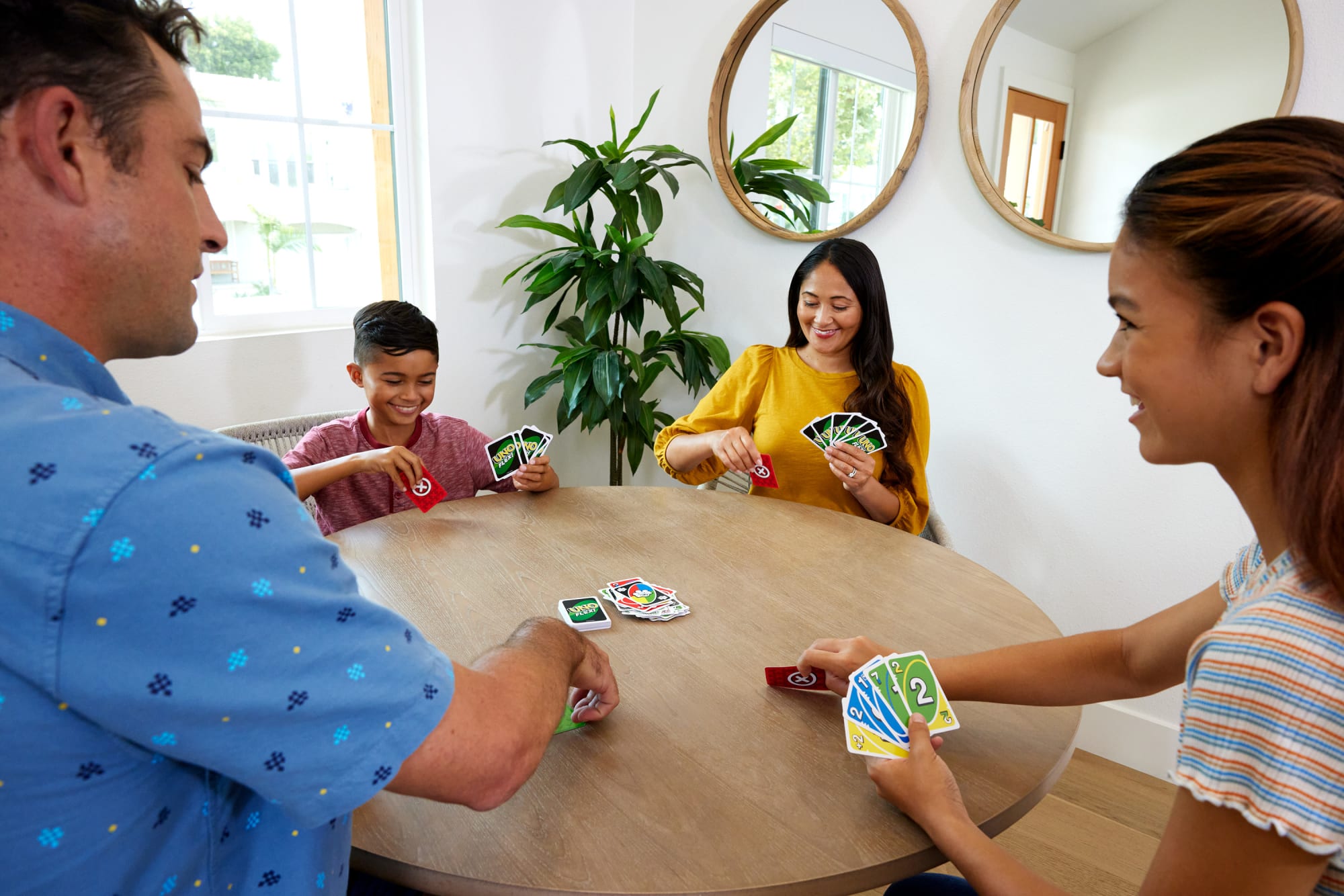 UNO Flex Card Game. Fun Games For Family And Game Nights - Image 2
