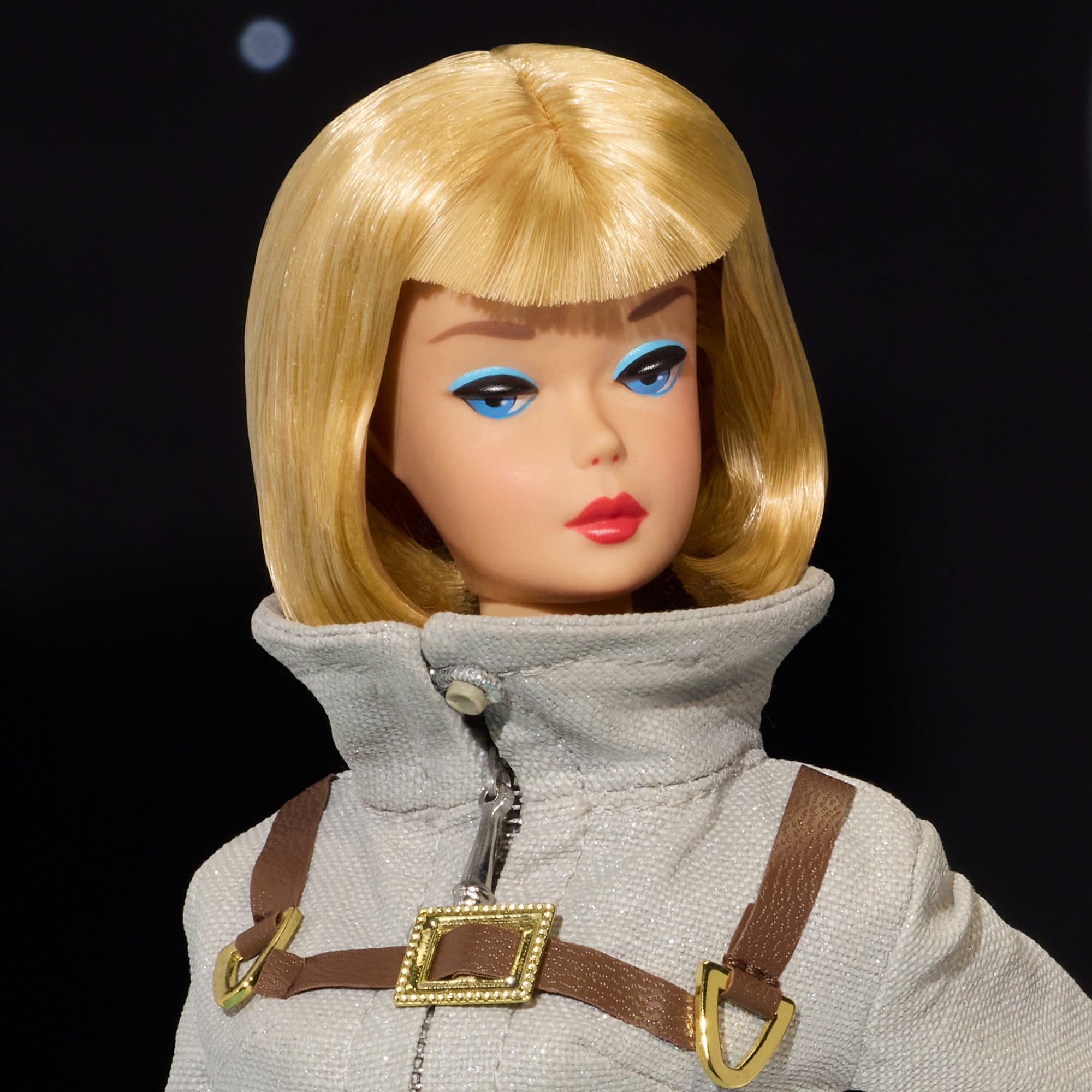 Barbie Miss Astronaut 60th Anniversary Doll - Image 4
