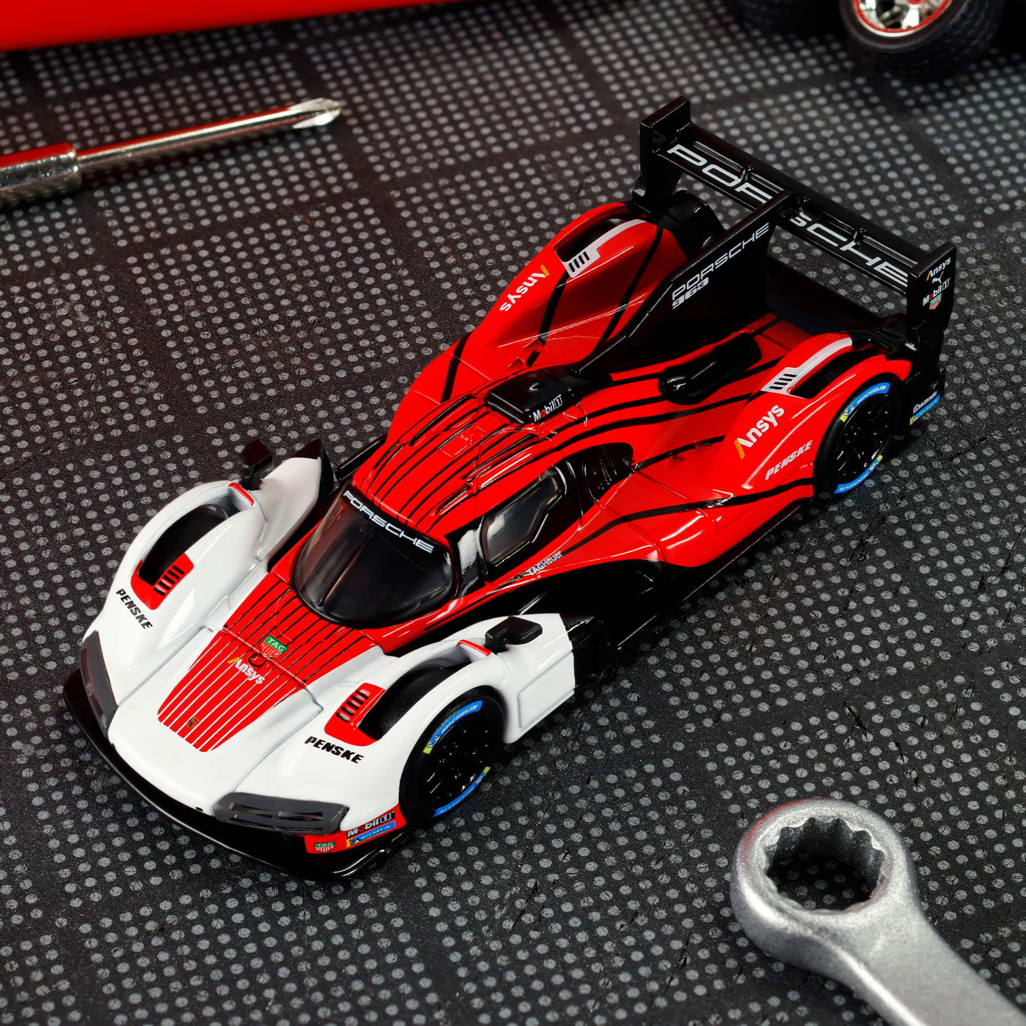 Hot Wheels Elite 64 Porsche 963 - Image 9
