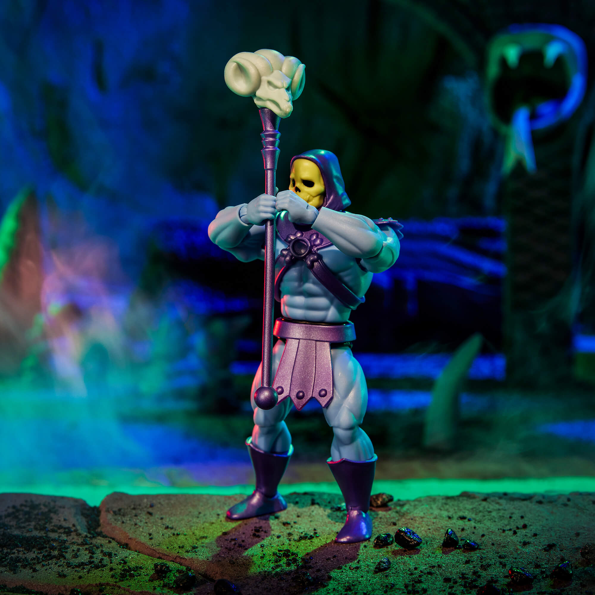 Masters of the Universe Skeletor x VeeFriends Skilled Skeleton 2-Pack - Image 12
