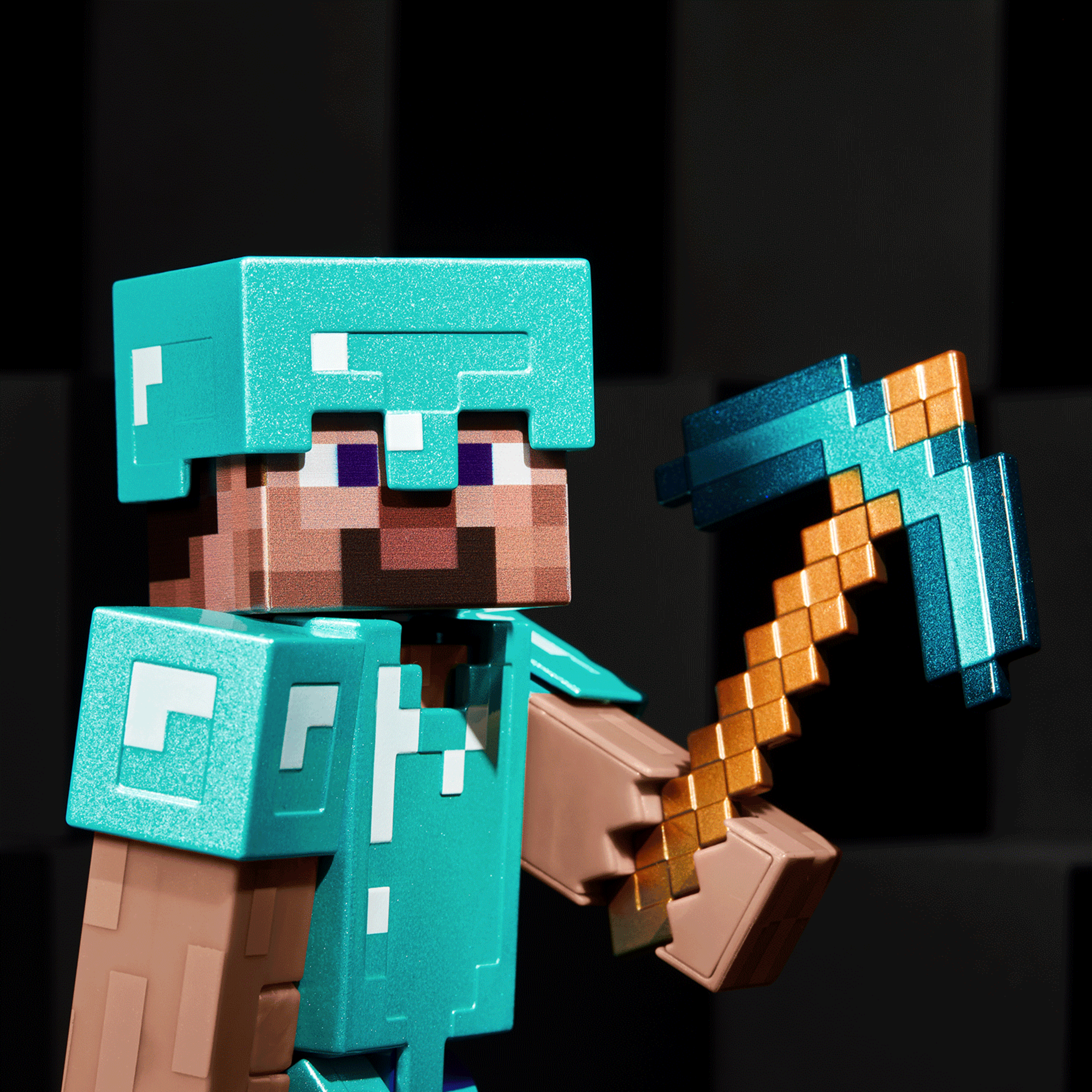 Minecraft Diamond Level Steve Collector Action Figure - Image 4