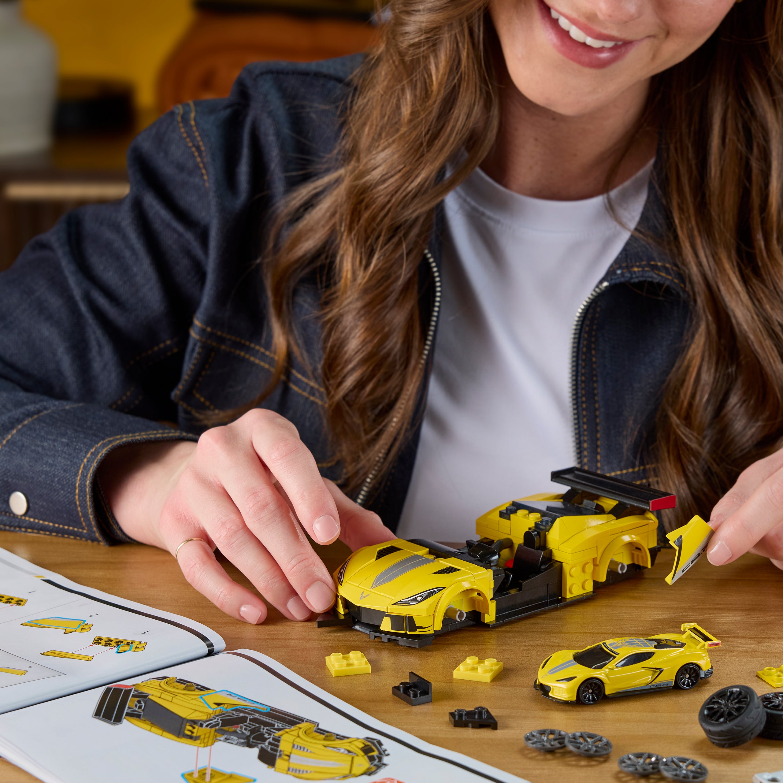 Mattel Brick Shop Hot Wheels Jogo de Construção Speed '20 Corvette C8.R - Image 2