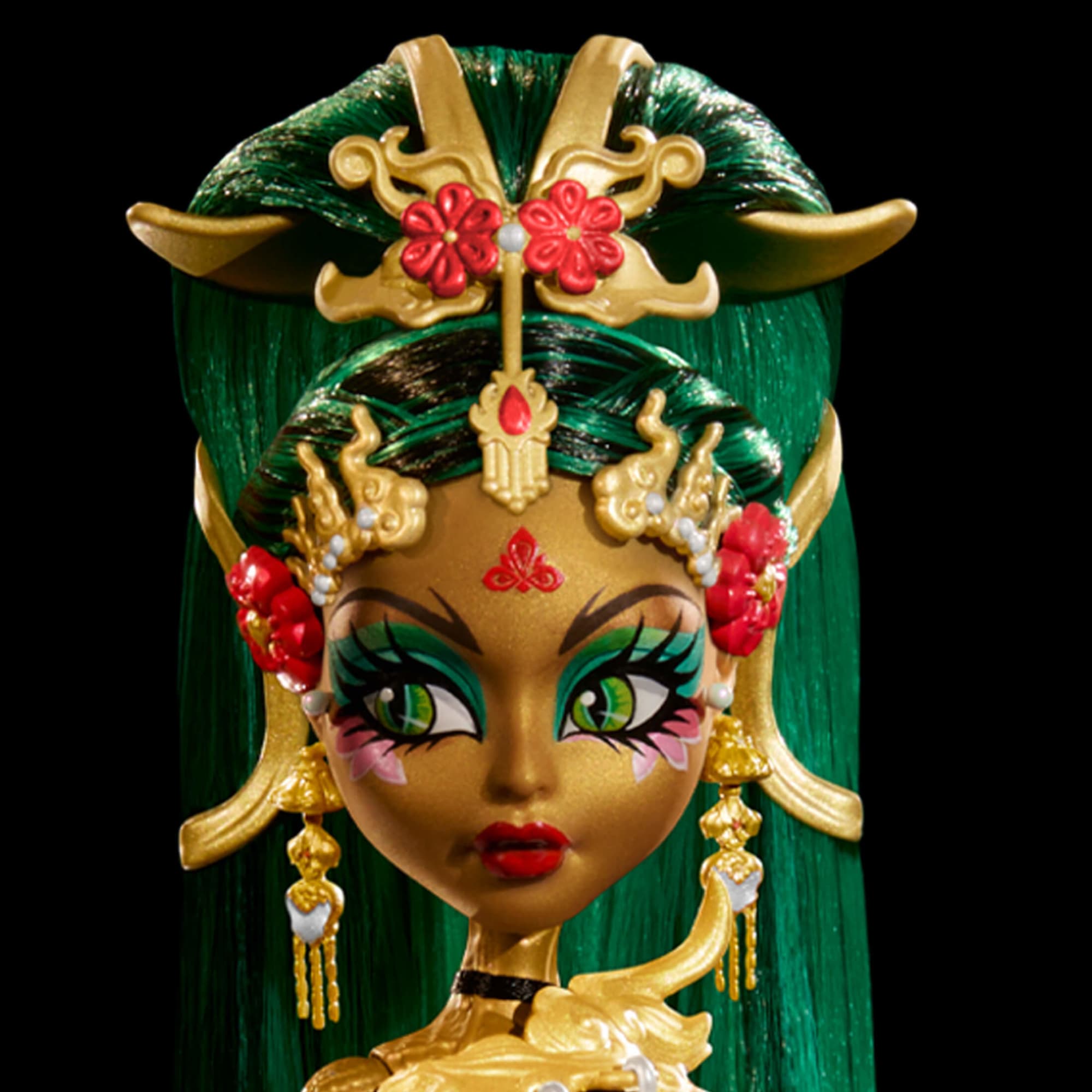 Monster High 2024 Fang Vote Jinafire Long Doll - Image 3