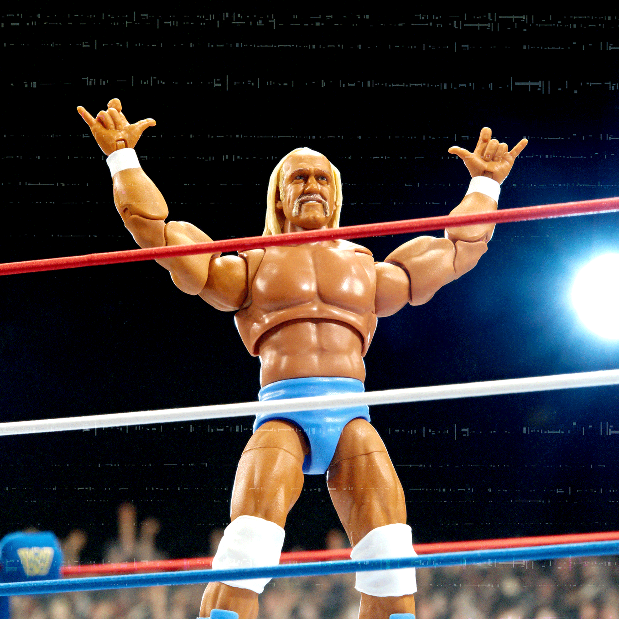 WWE No Holds Barred Ultimate Edition Hulk Hogan & Zeus Collectible Figures - Image 6