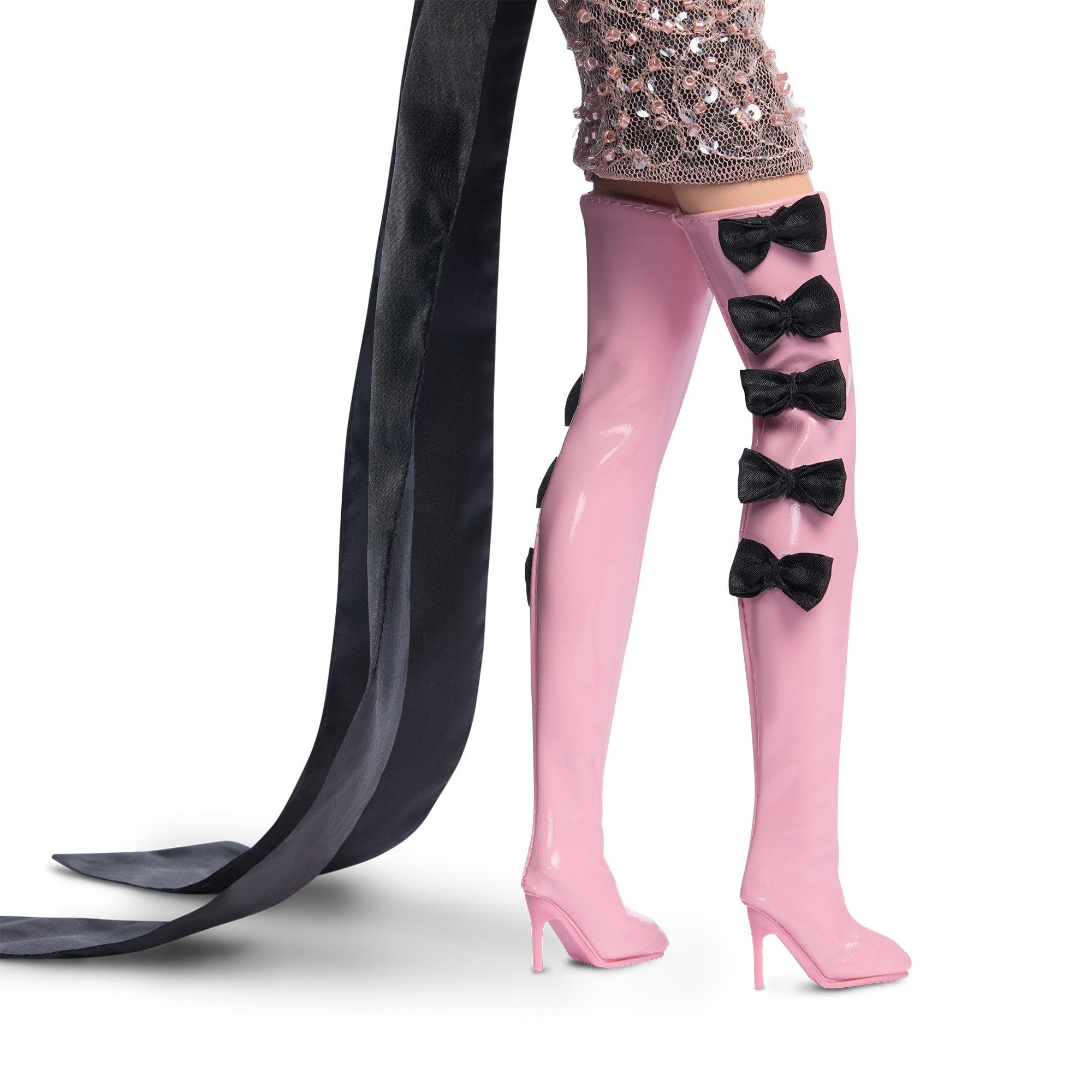 Barbie Atelier Doll #1 - Image 8