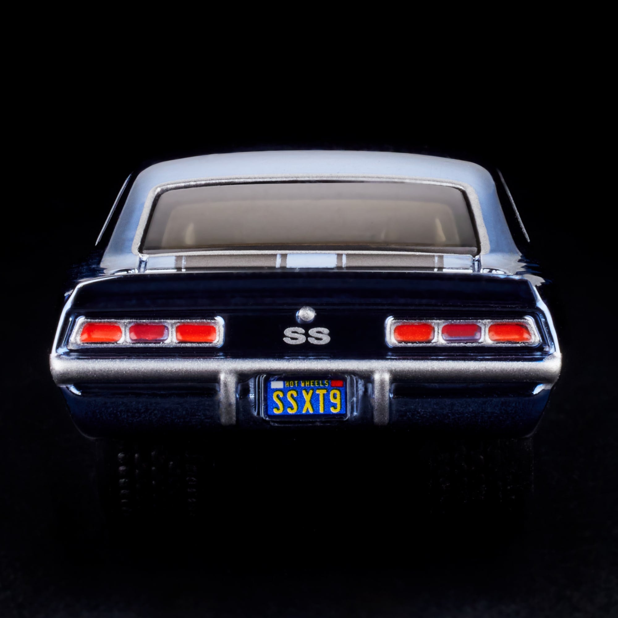 Hot Wheels RLC Exclusive 1969 Chevy Camaro SS - Image 10