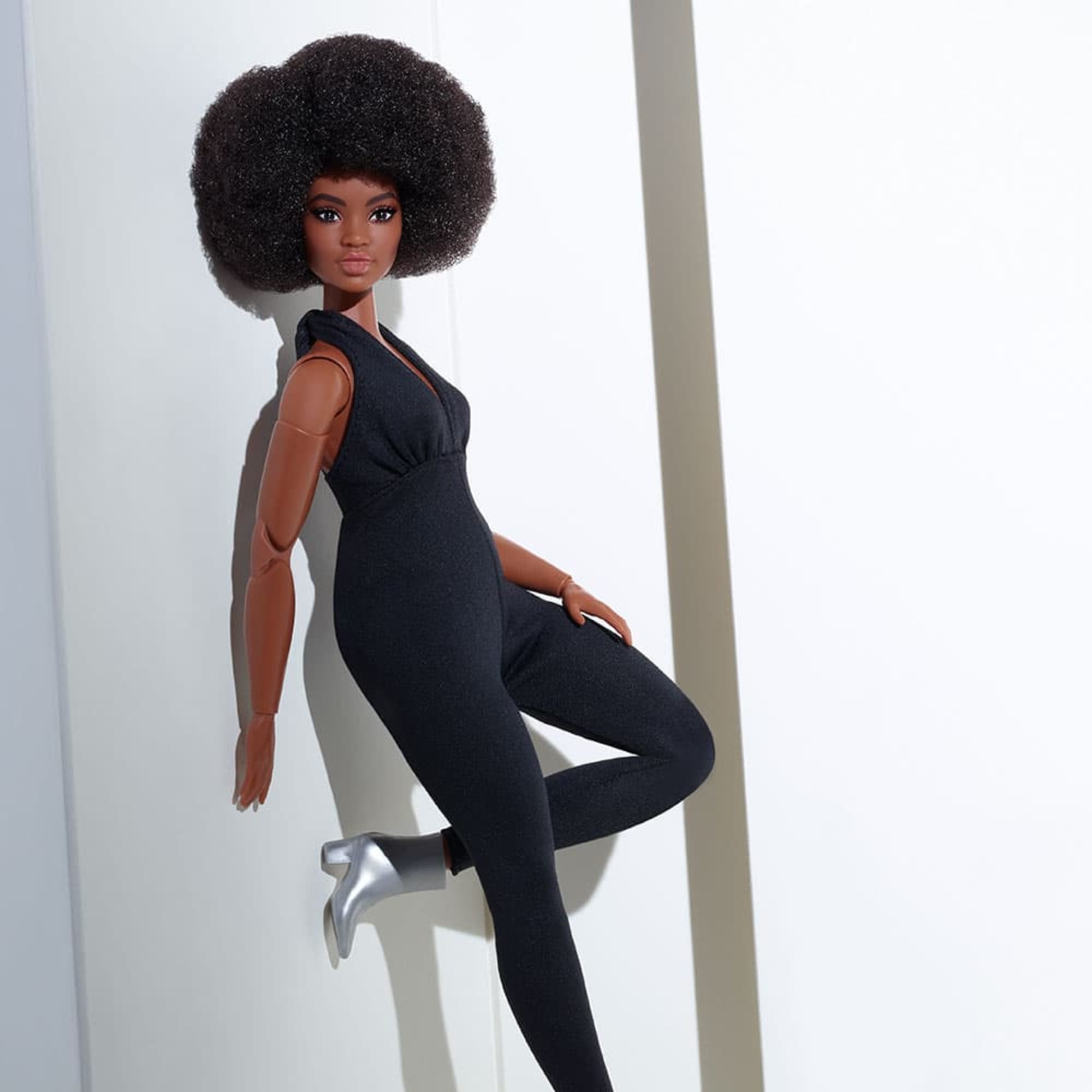 Barbie Looks Doll (Curvy. Brunette) - Image 4