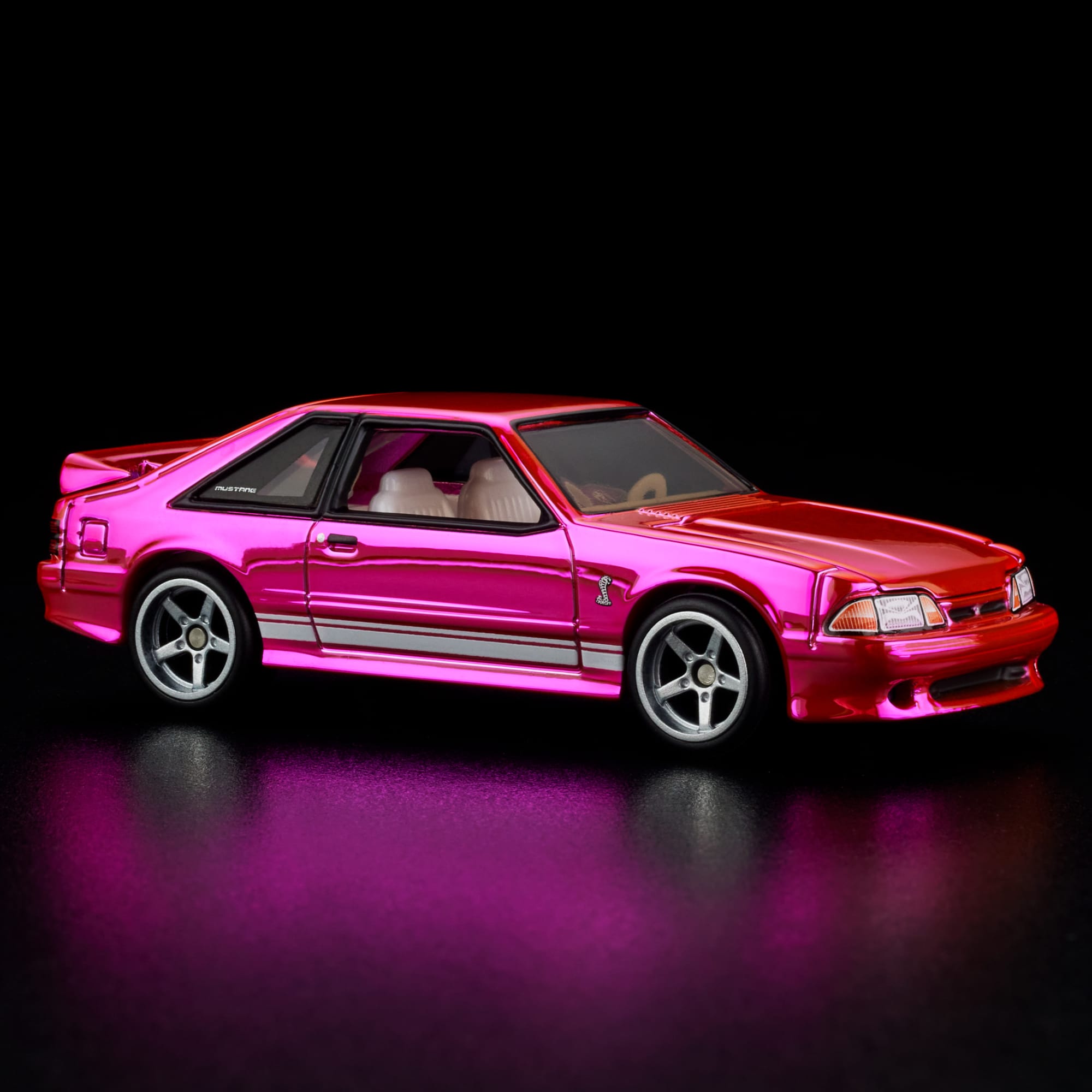 Hot Wheels RLC Exclusive Pink Edition 1993 Ford Mustang Cobra R - Image 8