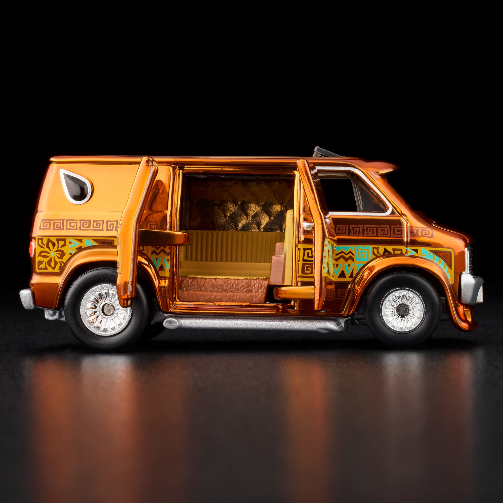 Hot Wheels RLC Exclusive '70s Dodge Tradesman Van - Image 6