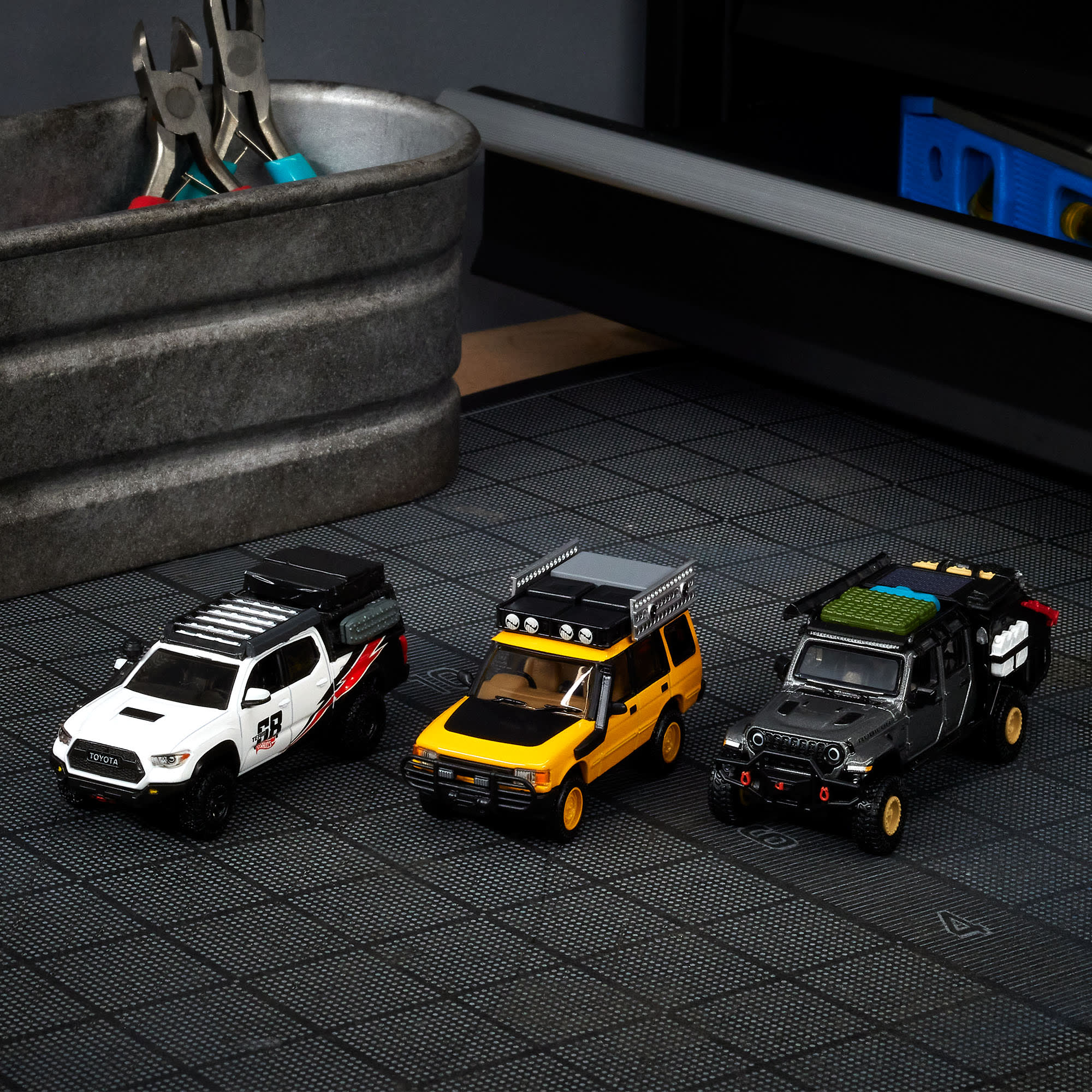 Hot Wheels Elite 64 Mod Shop '24 Jeep Gladiator - Image 11