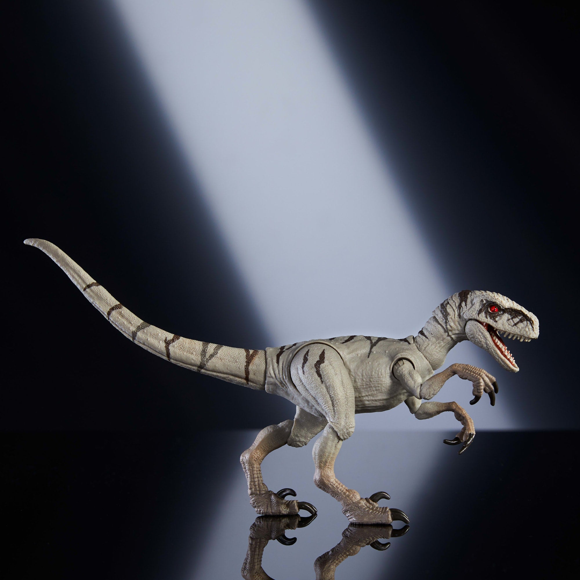 Jurassic World Hammond Collection Figura de Acción Atrociraptor Ghost - Image 5