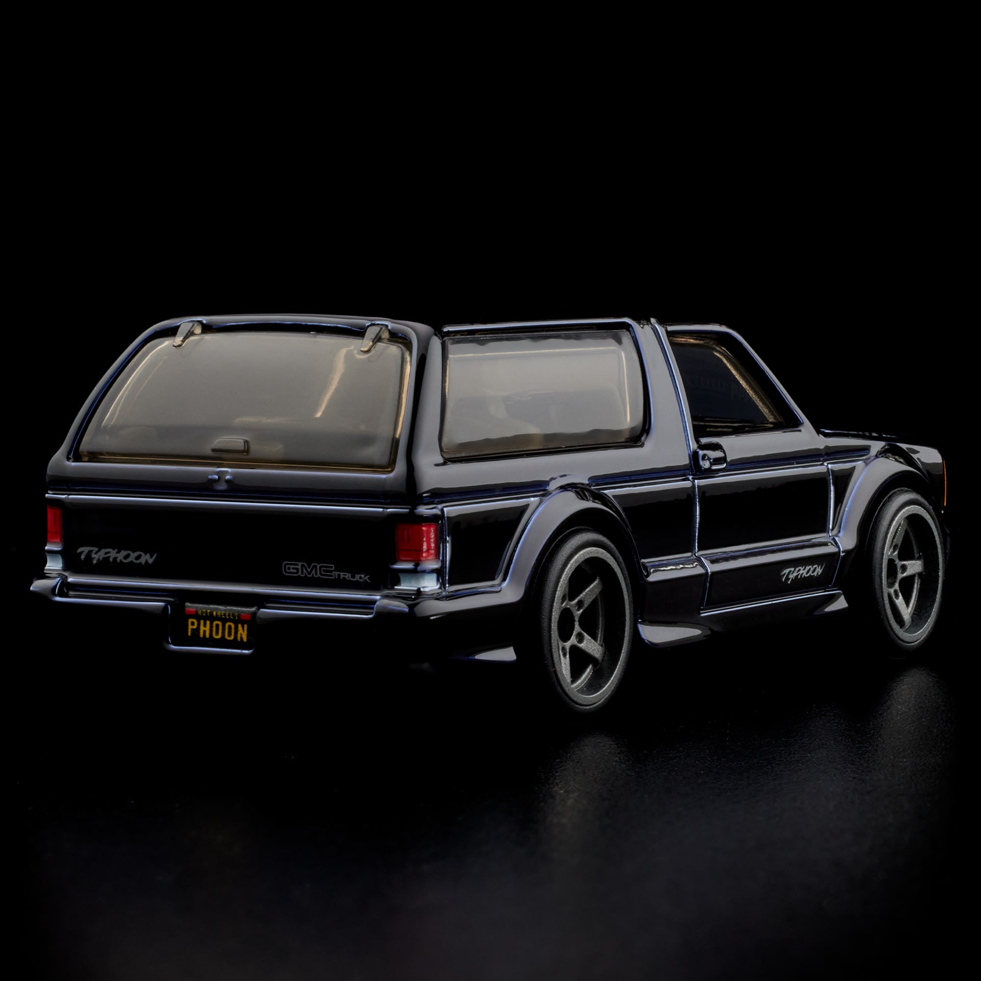 Hot Wheels RLC Exclusive 1992 GMC Typhoon - Image 6