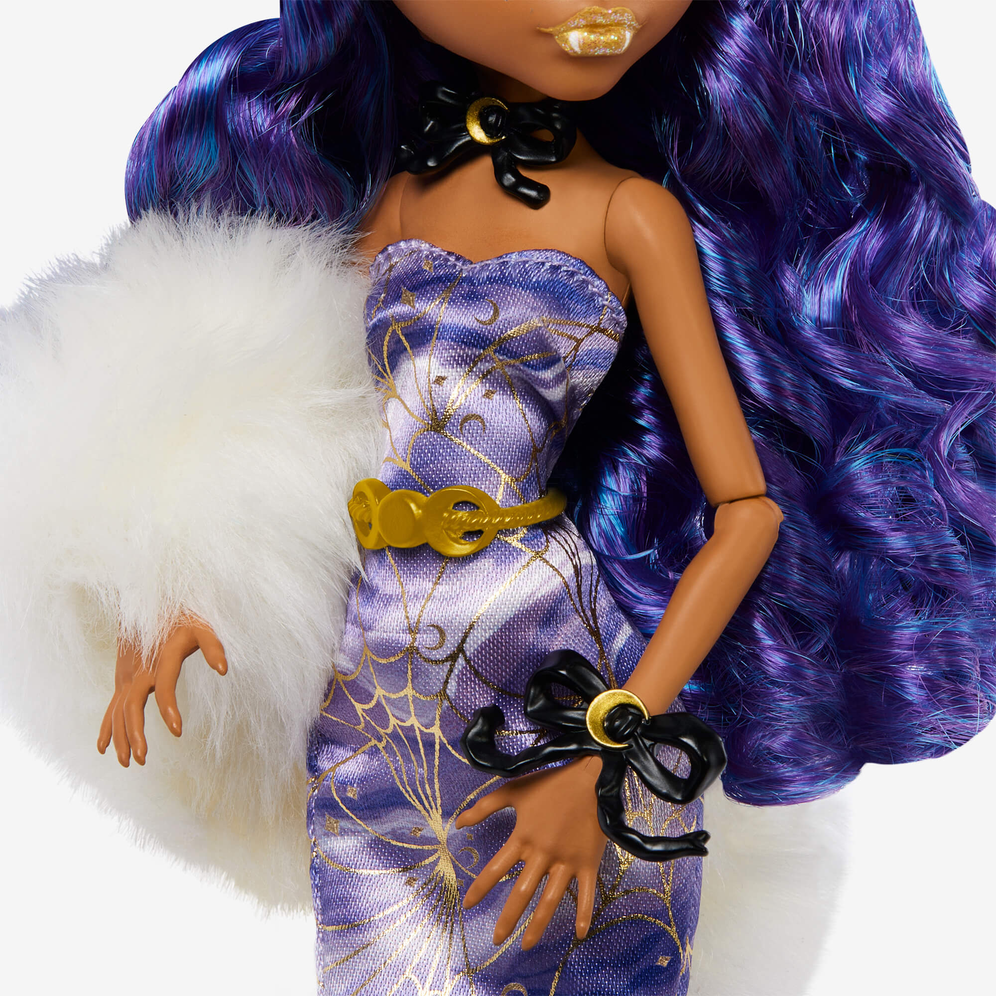 Monster High Howliday Winter Edition Clawdeen Wolf Doll - Image 5