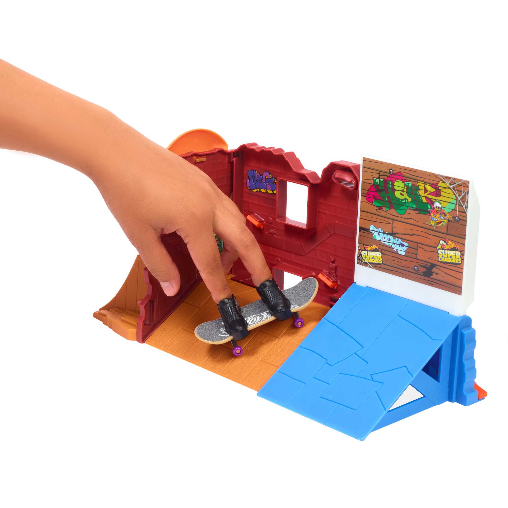 Hot Wheels Skate Donut Skatepark With Tony Hawk Fingerboard & Pair Of Skate Shoes - Image 3