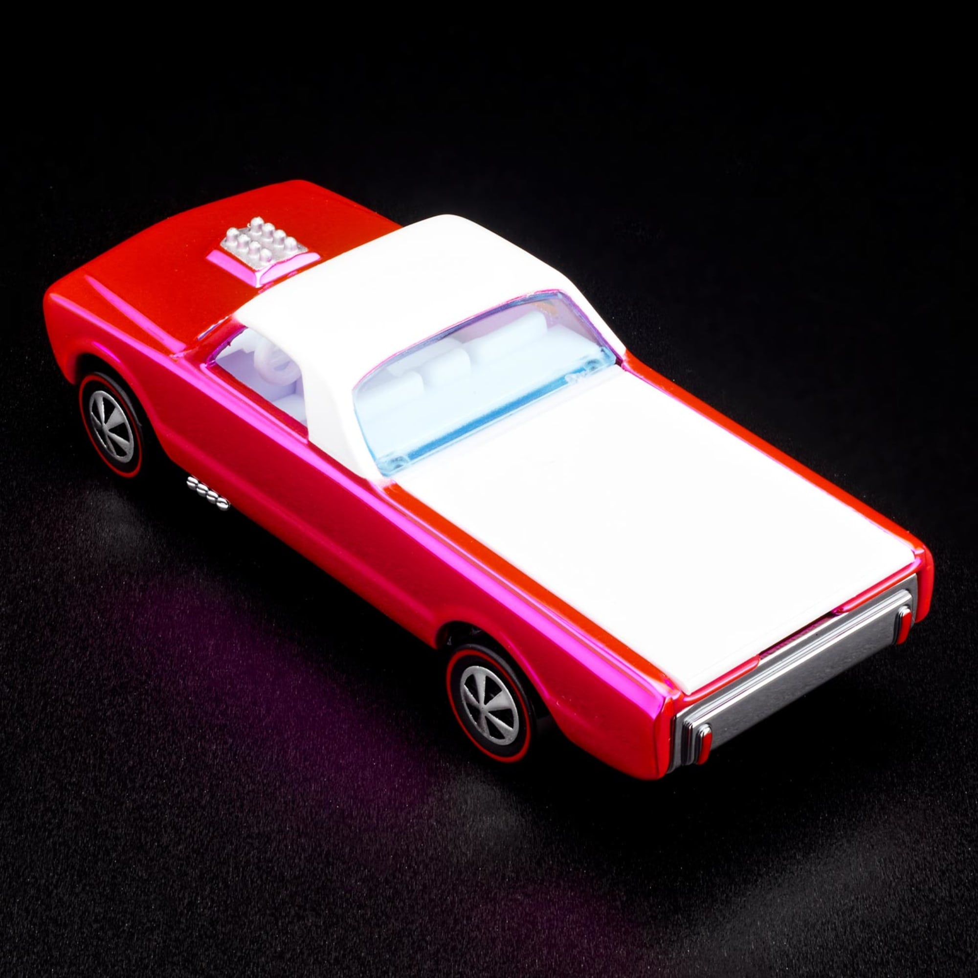 Hot Wheels RLC EXCLUSIVE 2022 PINK EDITIONS CUSTOM FLEETSIDE™ - Image 7