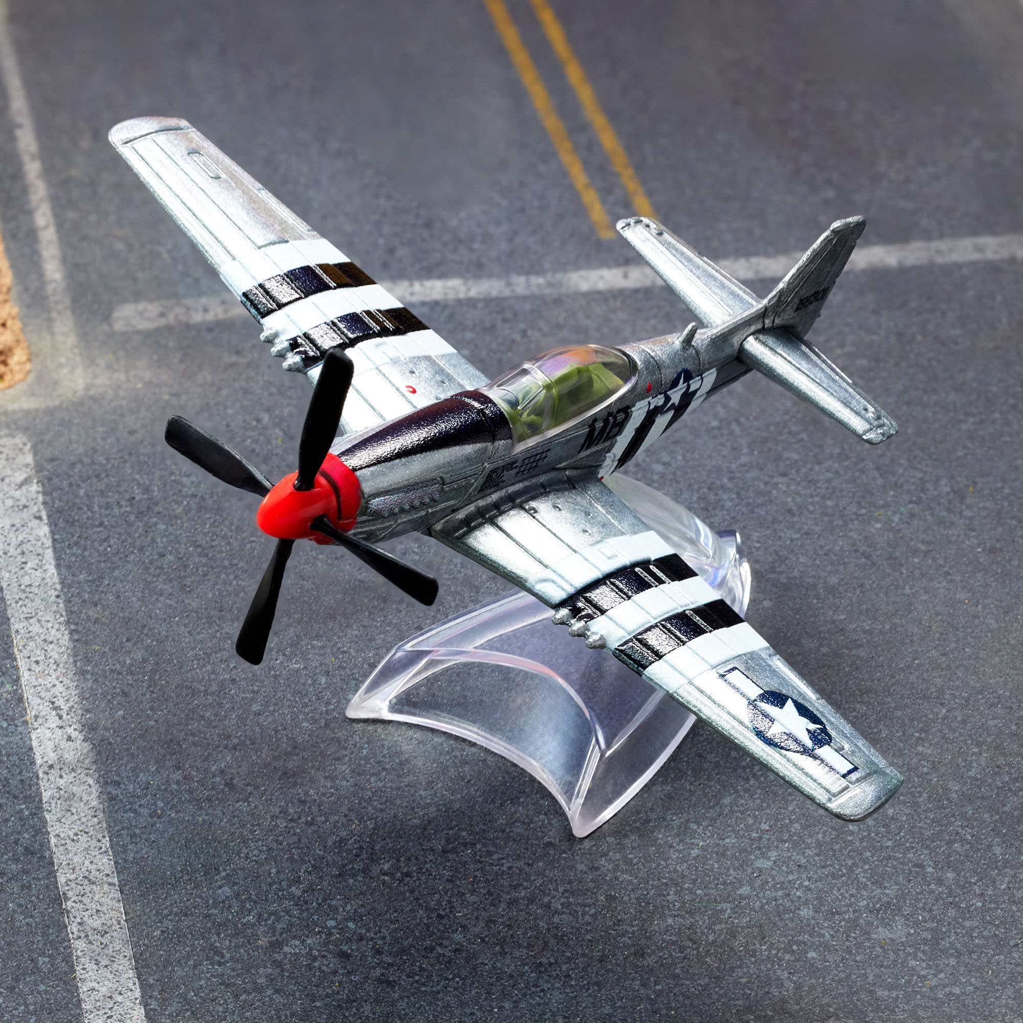 Matchbox North American P-51 Mustang - Image 9