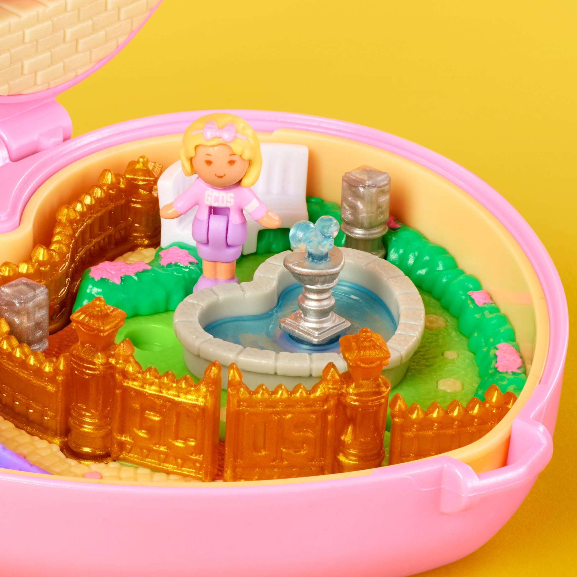 Polly Pocket x GCDS Compact - Image 8