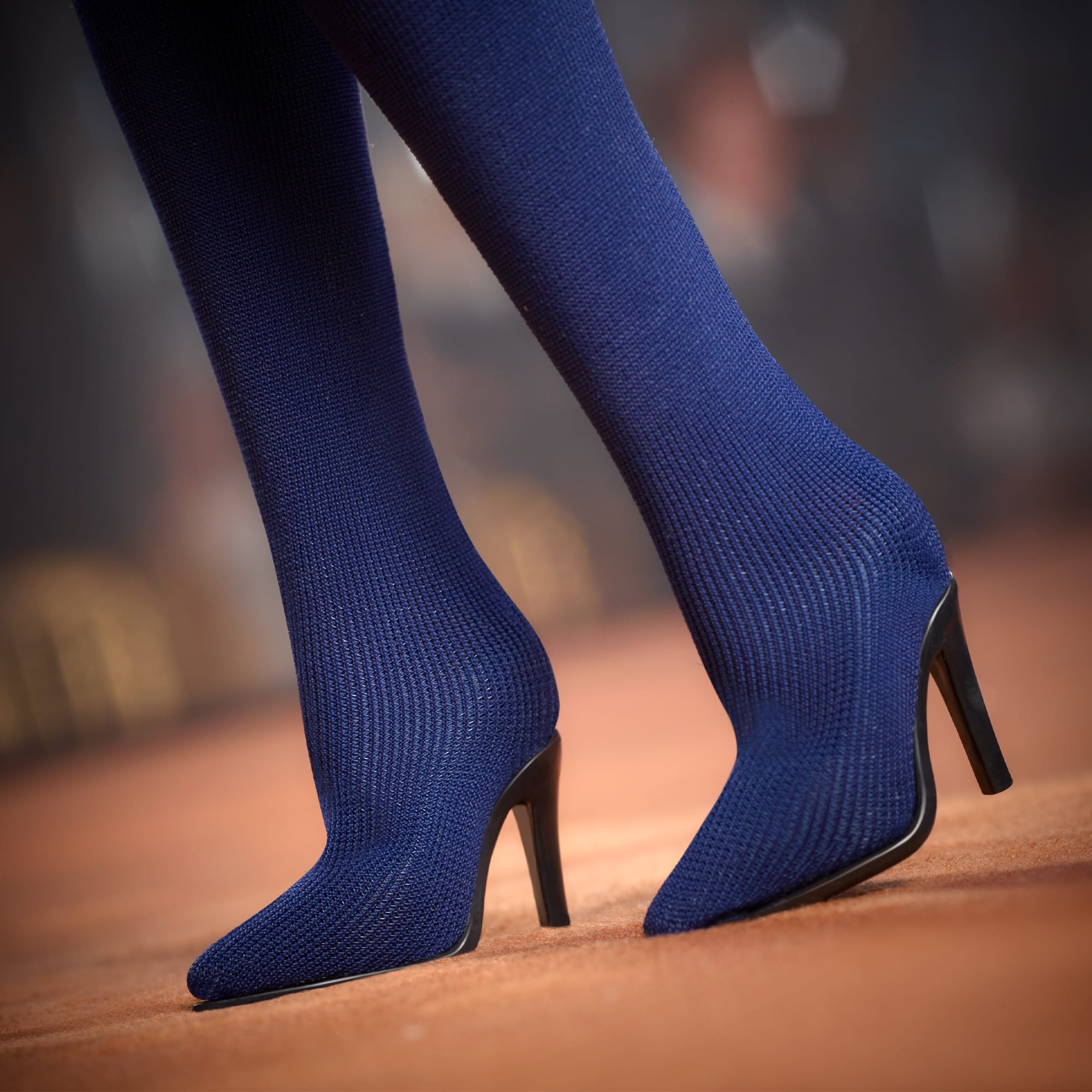 Sapphire Anniversary Barbie Fashion Model Collection Doll - Image 5