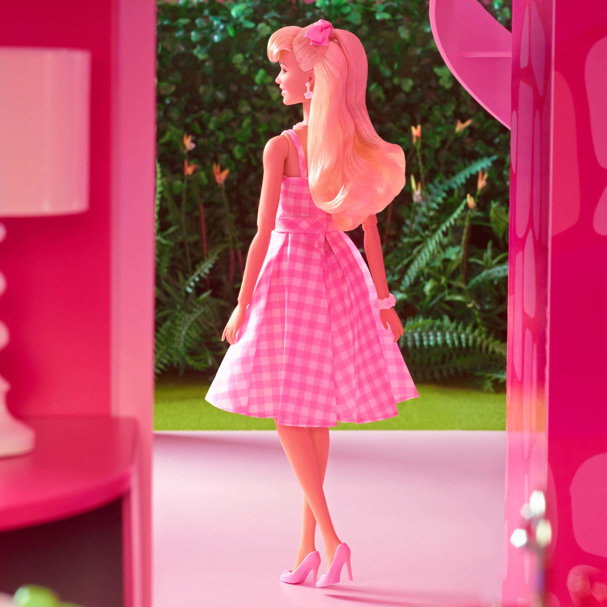Barbie in Pink Gingham Dress – Barbie The Movie - Image 13