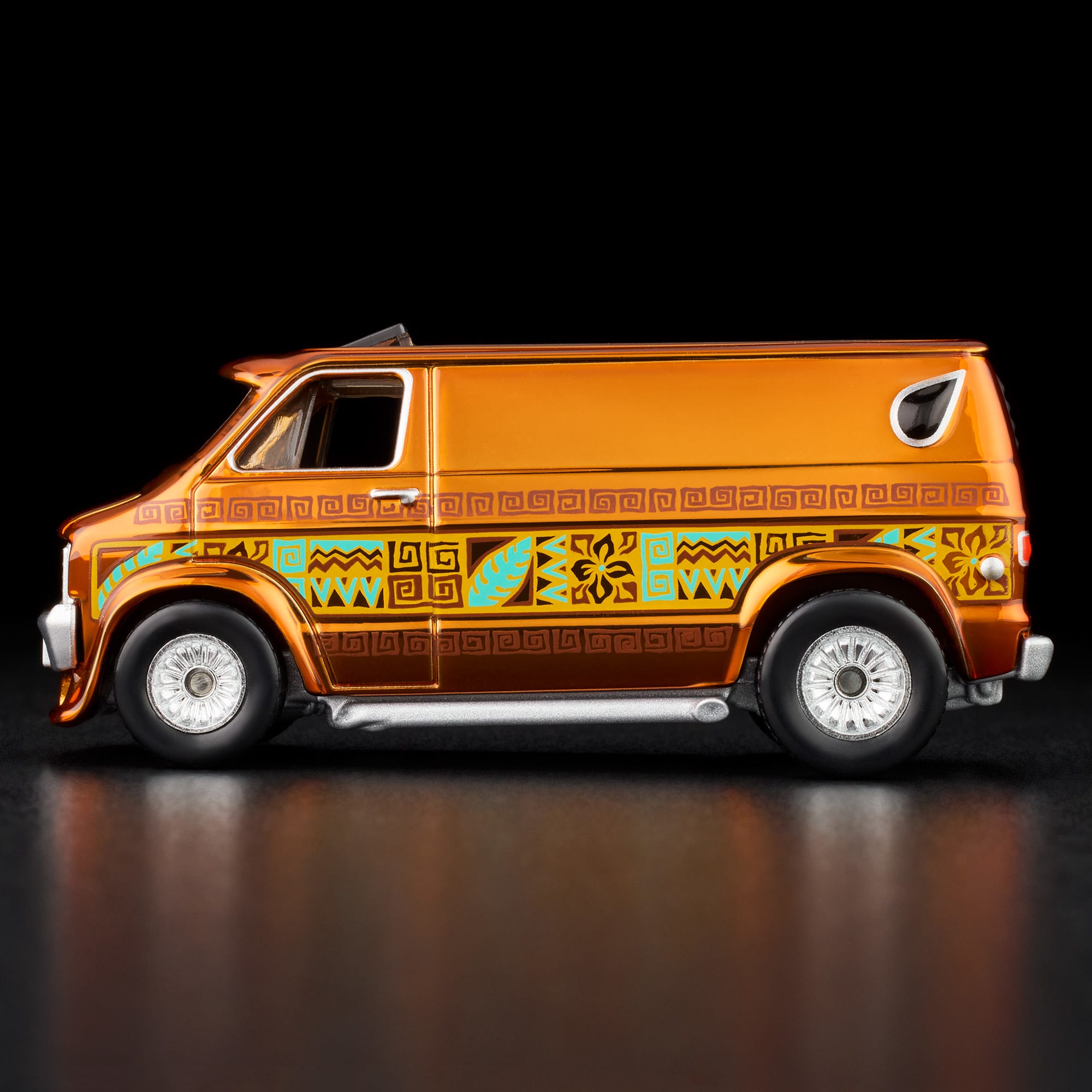 Hot Wheels RLC Exclusive '70s Dodge Tradesman Van - Image 8