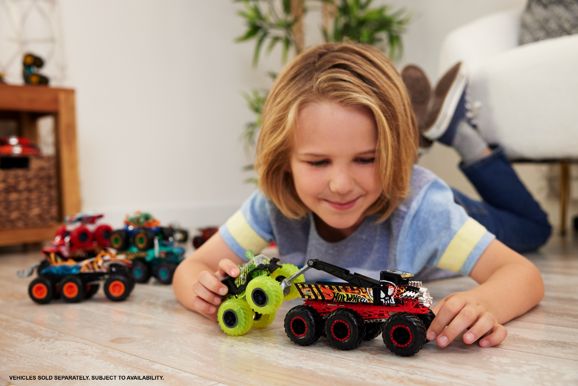 Hot Wheels Monster Trucks Big Rigs. 1:64 Scale Die-Cast Toy Truck With 6 Wheels