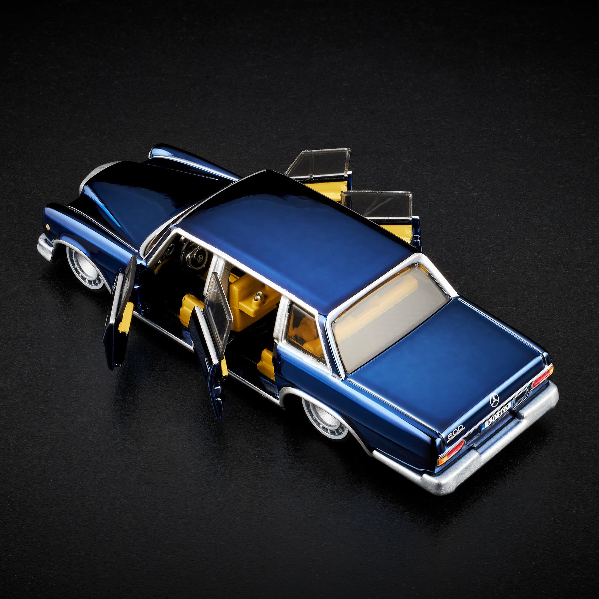 Hot Wheels RLC Exclusive 1964 Mercedes-Benz 600 - Image 20