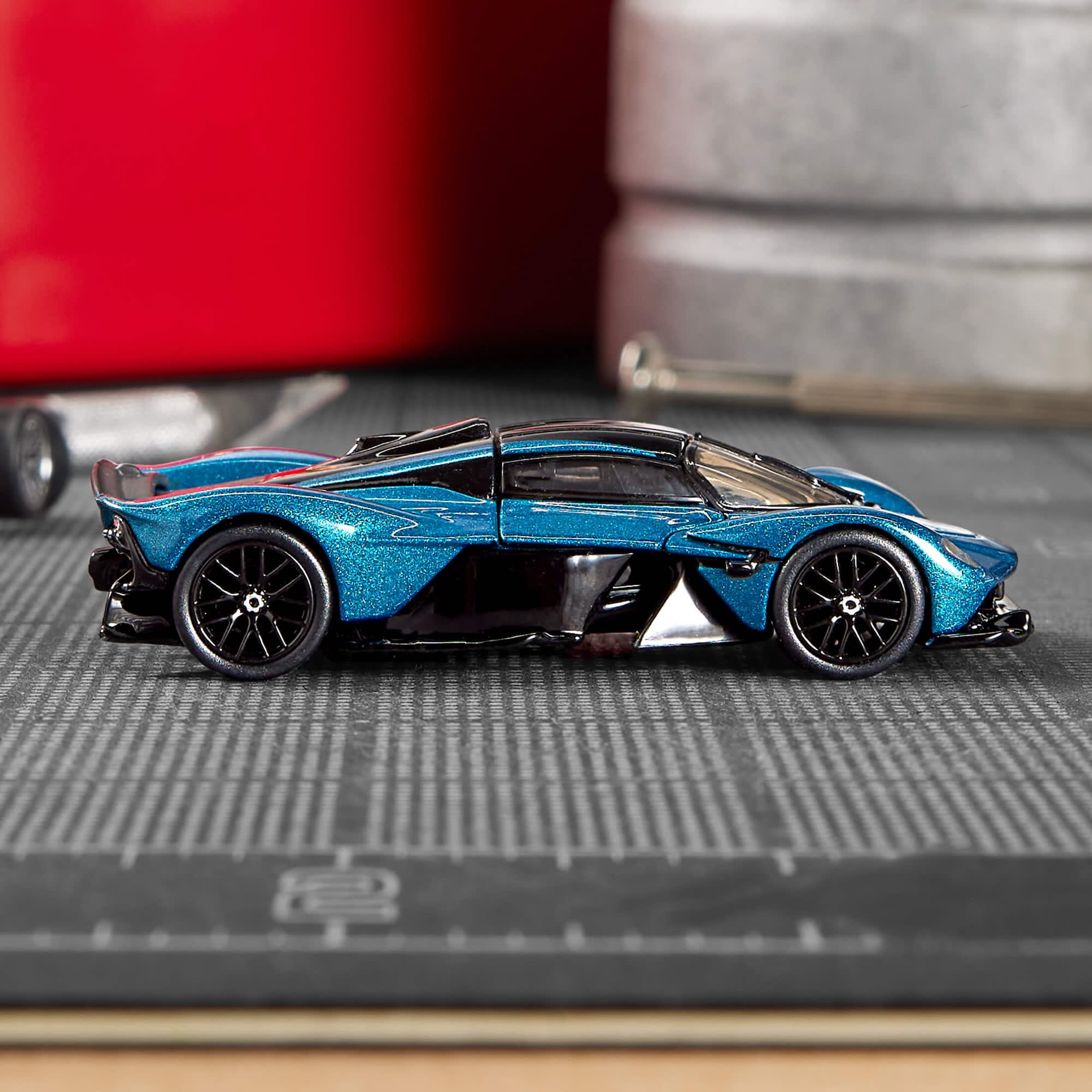 Hot Wheels Elite 64 Aston Martin Valkyrie - Image 8