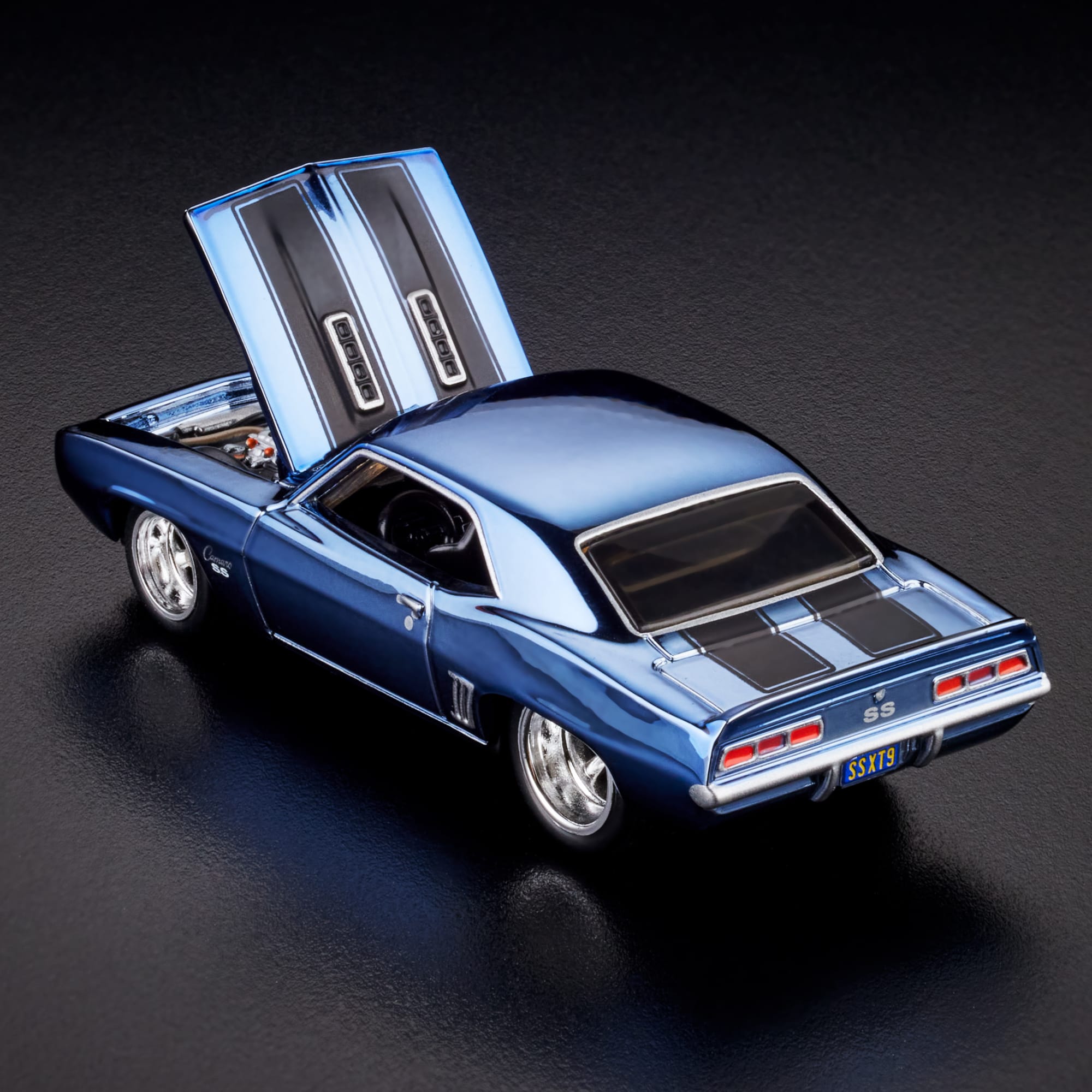 Hot Wheels RLC Exclusive 1969 Chevy Camaro SS - Image 9